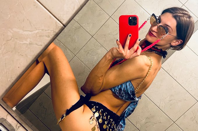 Bum 💥 you twetty swetty friends have a Lucky 🔵⚪️ go and see how horny I&rsquo;m 💦😈🔥💋 https://t.co/P4LAunmG