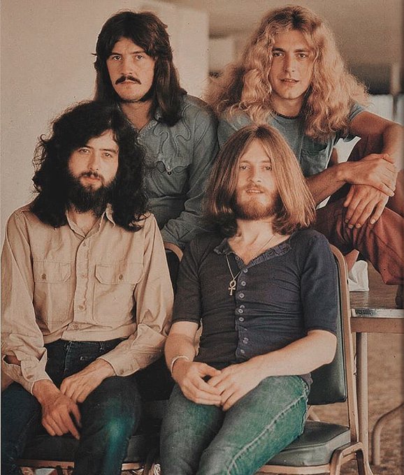 FfJfh_CXkAItRiA?format=jpg&name=small