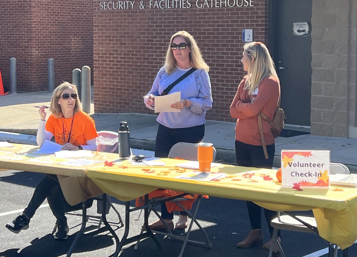 LangleyLeopards's tweet photo. #ThankYou to everybody who came and who helped today at the 68th #LangleyFallFair βοΈππ It was an amazing event with fantastic weather!!
#LangleyTraditions https://t.co/9QPNo90mqK