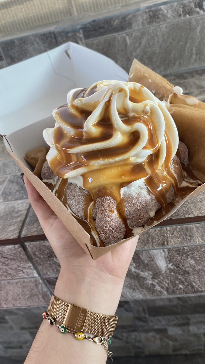 Háganse un favor y compren el pan de muerto con nieve y cajeta en caffenio