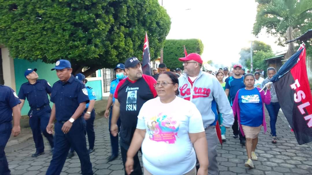 CF💥Caminata del 15Octubre, el pueblo caminando seguro de la victoria este 6N en las municipales el Pueblo Alcalde

#UnidosEnVictorias
#2022PuebloVictorioso

<a href="/LaZelayita/">La Zelayita 🇳🇮</a> <a href="/Katilieva/">La Katyusha ⛤🇧🇬🇳🇮</a> <a href="/HeroesColina110/">Héroes de La Colina 110</a>