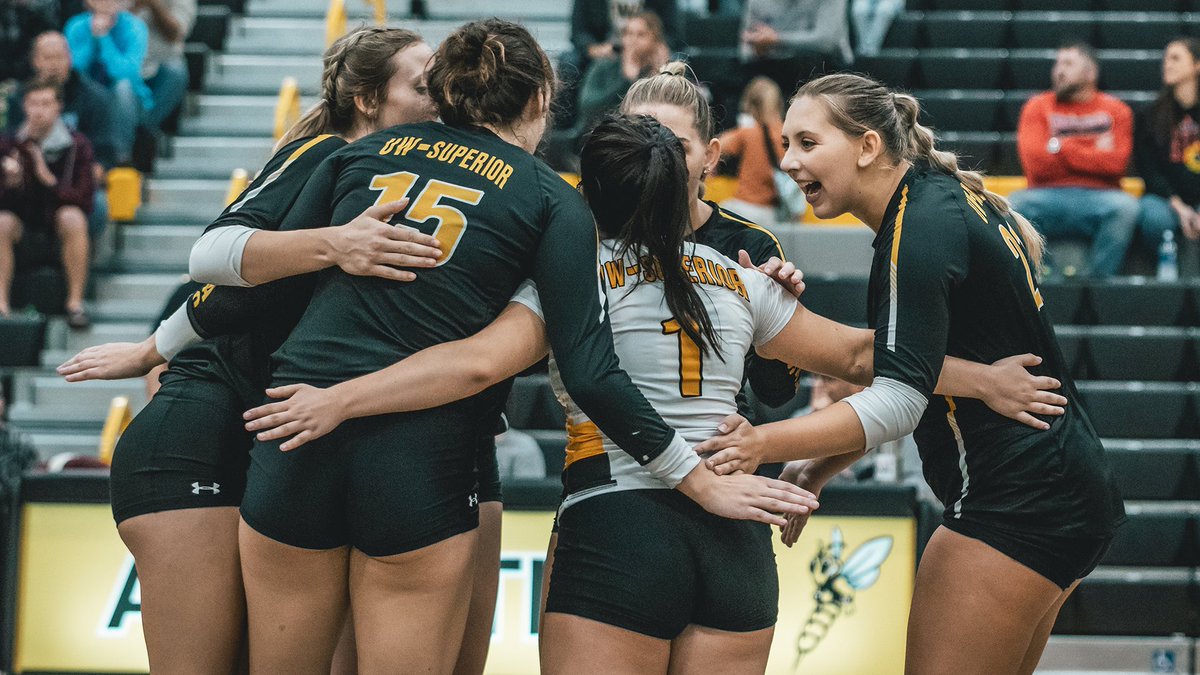 uws_vb's tweet photo. RECAP: Yellowjackets improve to 9-1 in the @umacathletics with sweep of Bethany Lutheran

📰 https://t.co/lwbMtLUquK

#WeAreSuperior https://t.co/7N9i3vdHRV