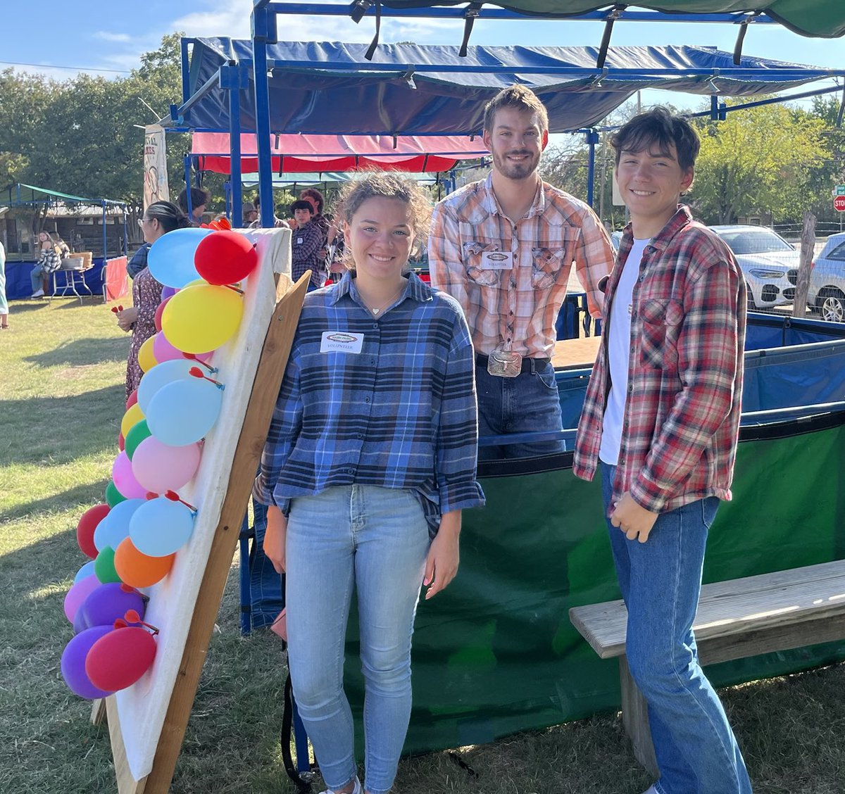 ⁦<a href="/gvineNHS2023/">Grapevine NHS</a>⁩ ⁦<a href="/GCISD/">Grapevine-Colleyville ISD</a>⁩    NHS teamwork makes the dream work at Nash Farm today!