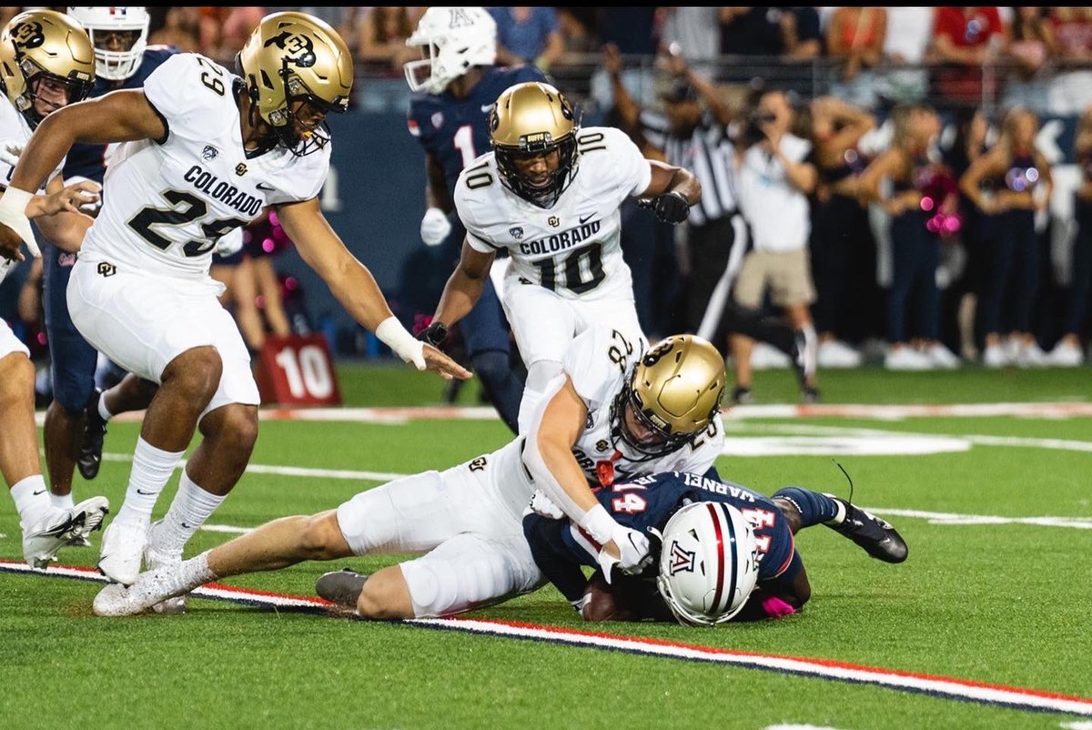 I love this team man, a moment I will never forget. My biggest accomplishment yet! True character always wins, it’s just the start in Boulder🖤🦬💛