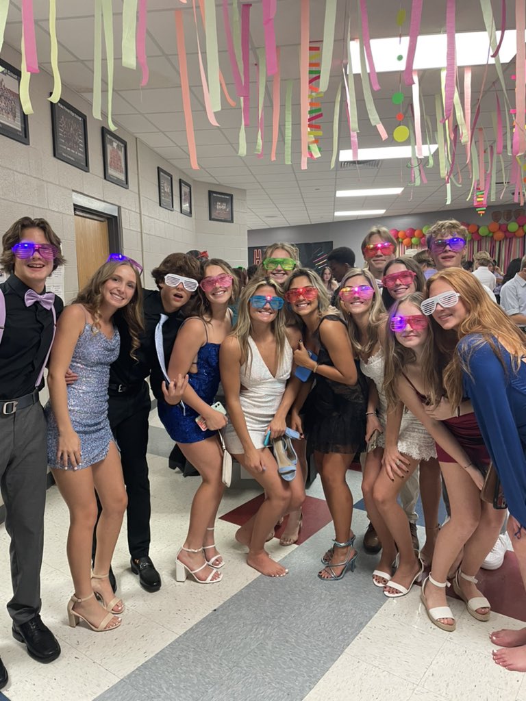 WFHS SGA tweet media