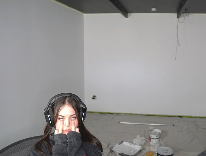 i have flu but need to finish this room, watch me suffer <3 https://t.co/d4mxo3nena https://t.co/6NB<a href="/tag/apexlegends"class="tags"><span>#apexlegends</span></a>