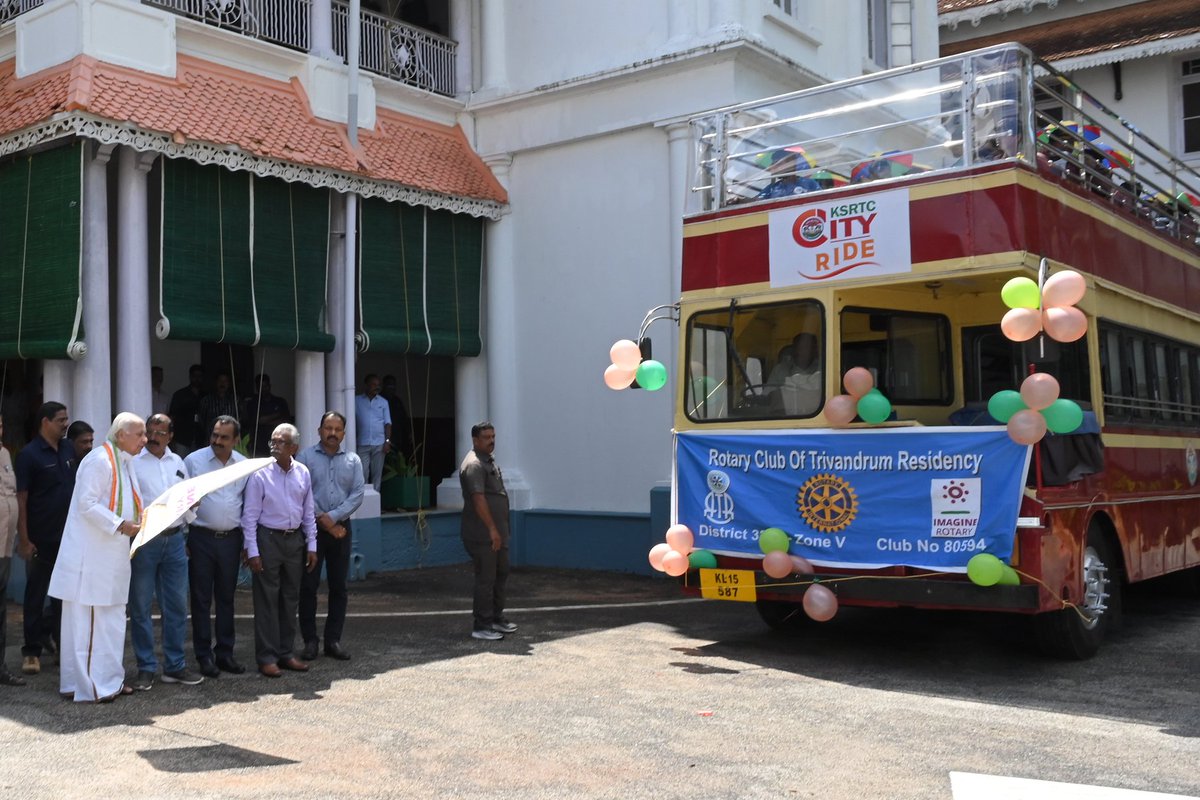 Hon'ble Governor Shri Arif Mohammed Khan flagged off from Raj Bhavan, the City Ride on double decker bus organized for children of Rotary Institute for Children in Special Needs by Rotary Club of Trivandrum Residency :PRO KeralaRajBhavan