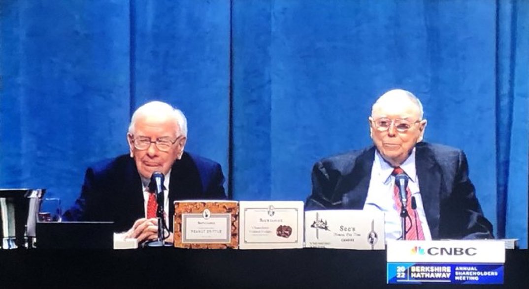 LarryMJacobbson's tweet photo. Enjoying my annual ritual; watching the Berkshire Hathaway Annual MTG. Charlie Munger is 98 and Warren Buffett is 91; let that sink in. https://t.co/ddxlmPXSyA