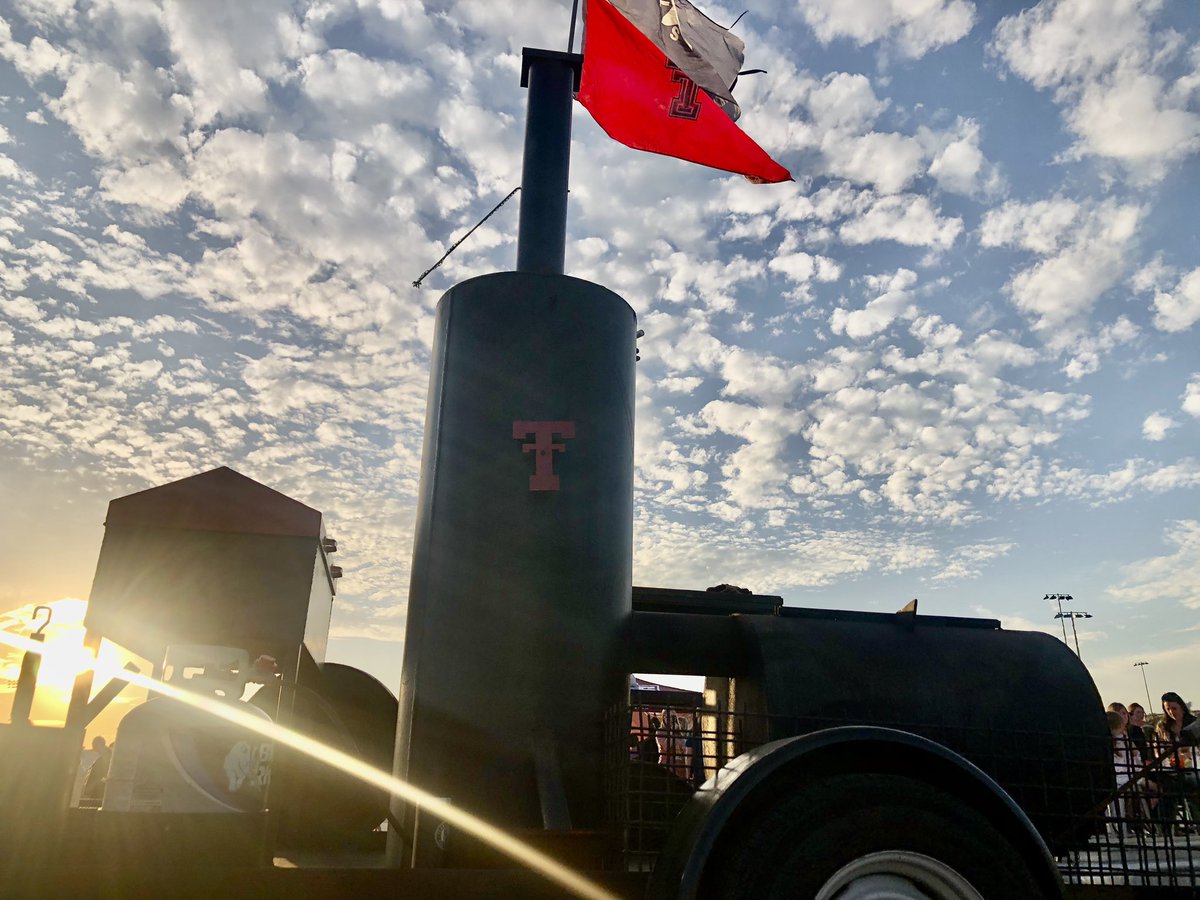 RedRaiderDB's tweet image. Let’s BBQ. Wreck em.