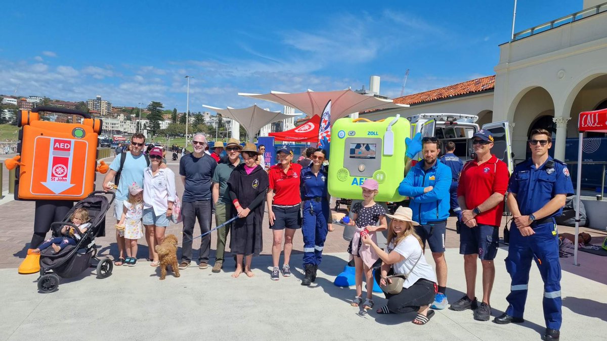 RestartHeartDay's tweet photo. Restart a Heart kicking off at Bondi Beach in Australia this morning ❤️
#CallPushShock #RestartAHeart #9for9challenge https://t.co/YvT3iBumNE