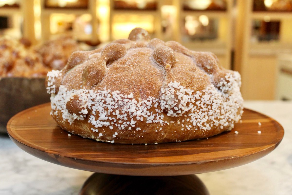 copasycorchos's tweet photo. El pan de muerto, tradición muy mexicana
https://t.co/2bbglCewRY https://t.co/EdzjPnXubI