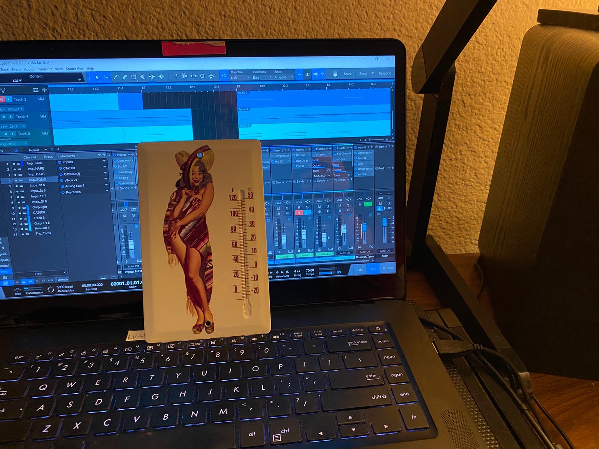 GodzillaHaiku's tweet photo. Spicy Señorita says "The new mix sounds good!"
#SoundCheckSaturday https://t.co/fn43NcEyms