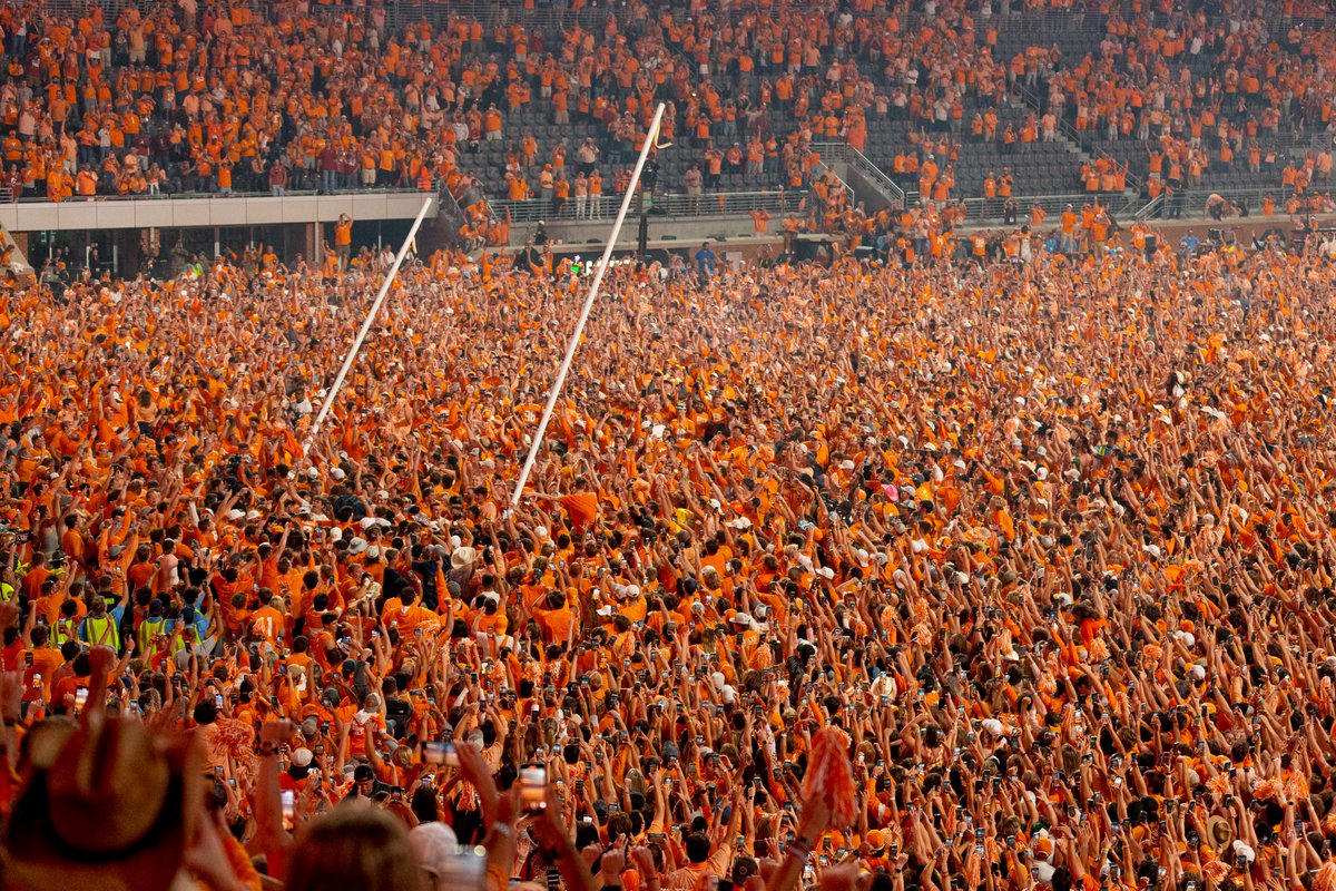 Vol_Football's tweet photo. This is fine. https://t.co/A1Uf5ozAqS