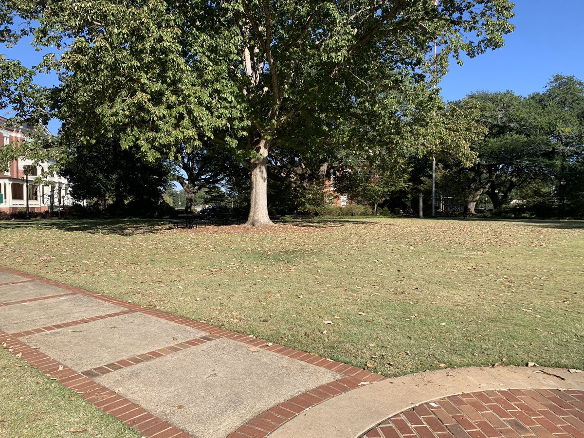 KGsocialstudies's tweet photo. @GeorgiaCollege college tour for Amanda. Tour guide Sierra Taylor was great.  College even  has a lazy river… https://t.co/qb7mPF0Igj