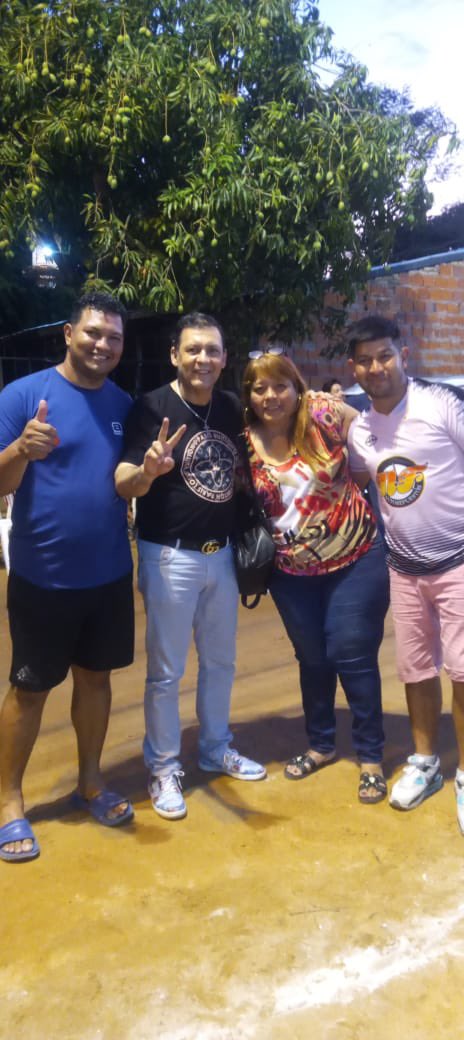 Hoy inauguramos la lumínica de la cancha de fútbol del Barrio Chiquito. Un placer aportar mi granito de arena a favor de comunidad deportiva de la jurisdicción y reencontrarme con mis amigos de los equipos de San José y Tragolta! #VictorBogadoDiputado Lista 2 Opción 7 🚩