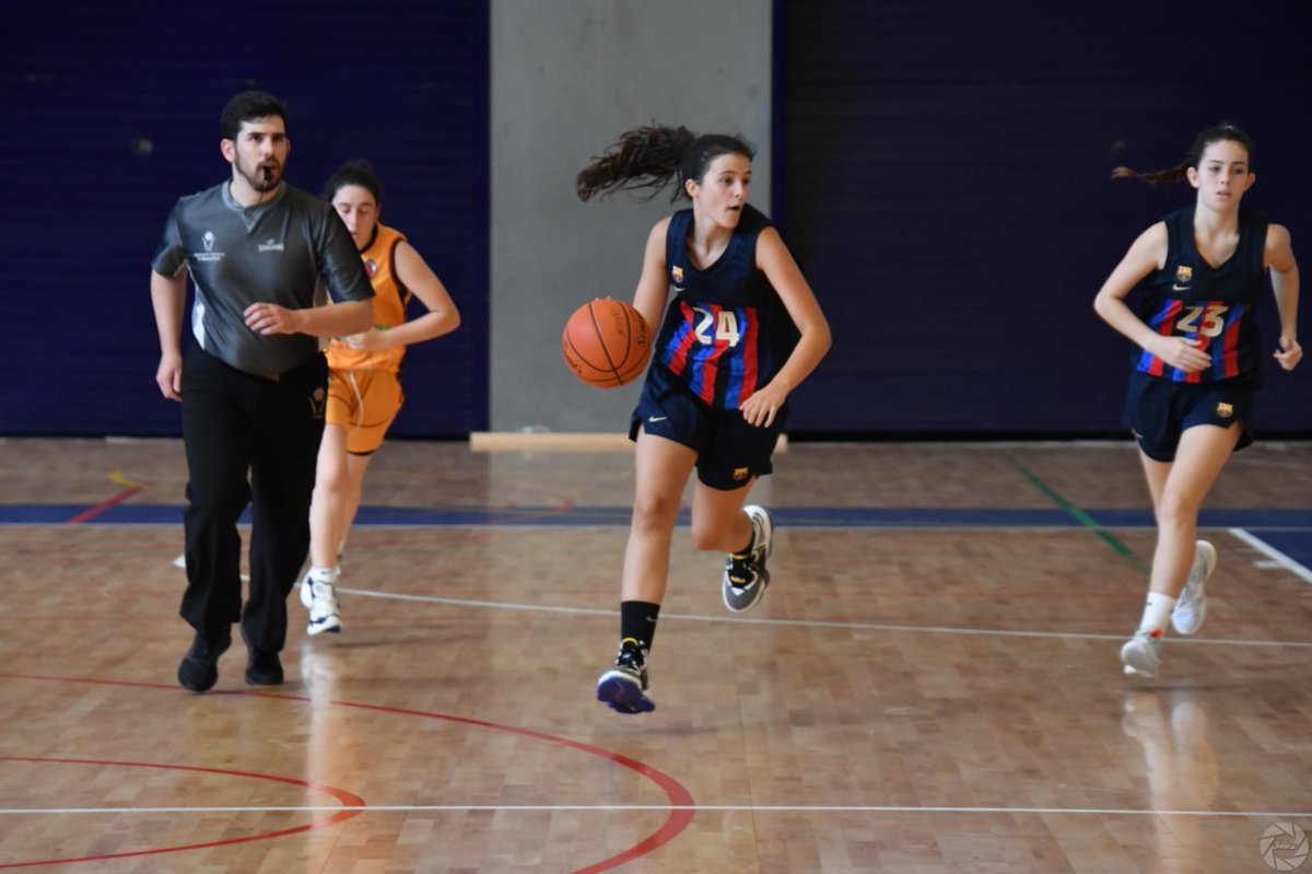 Barça CBS (@fcbbasket_fem) on Twitter photo C.C. JUNIOR FEM. NIVELL A
<a href="/FCBbasket_fem/">CB Santfeliuenc Femení</a> 35
<a href="/basquetpalleja/">Bàsquet Pallejà</a> 33
🔵🔴#ForçaBarçaCBS! C.C. JUNIOR FEM. NIVELL A
<a href="/FCBbasket_fem/">CB Santfeliuenc Femení</a> 35
<a href="/basquetpalleja/">Bàsquet Pallejà</a> 33
🔵🔴#ForçaBarçaCBS!