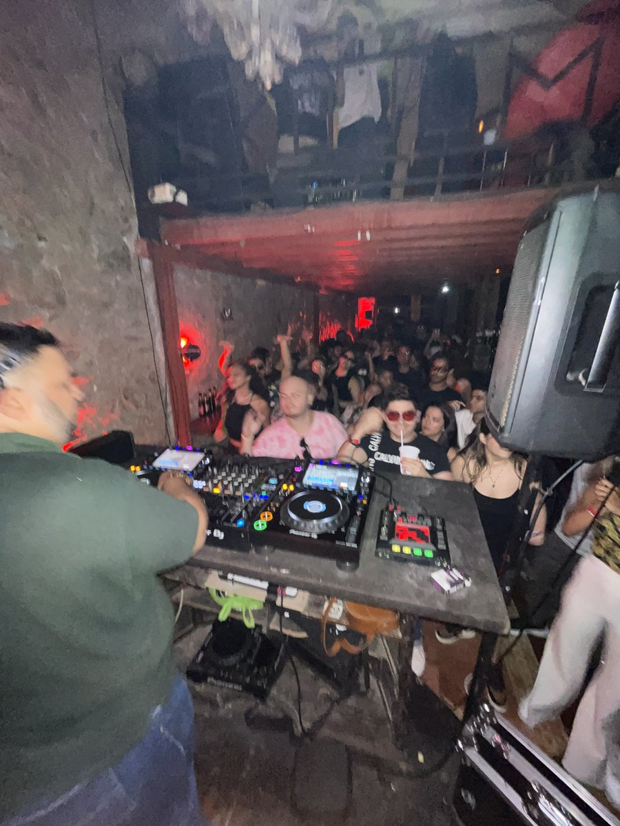 ritmoequis's tweet photo. #NigelMack en #Moloko https://t.co/0GCtcbP1jh