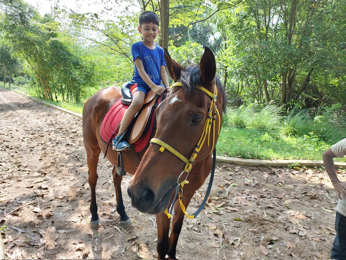 Enjoying my favorite.. Horse riding!! @Bhumika91685941 @PBSRAJPUT
