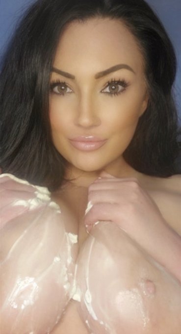 Watch Kirsten Lee's leaked NSFW photo on TwXstars