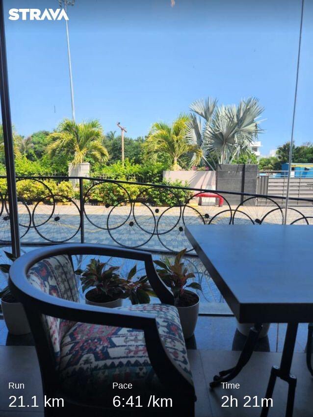 njbilimoria's tweet photo. Morning run 21 km from home for opening #new #CicloCafe  at #Uthandi.. #ECR..  Ashish many Congratulations @ashthad  to you and team Ciclo ✨ Good meeting cycling buddies, brother @arya_offl  and team Jammy 🤗🤗 ☕️  🍔 🌿🧇🧀🍳🍔🍕🥪🥖🍦🧁 💐💐 https://t.co/11zfzt1Yr0