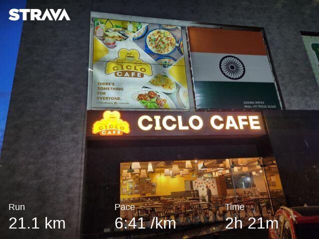 njbilimoria's tweet photo. Morning run 21 km from home for opening #new #CicloCafe  at #Uthandi.. #ECR..  Ashish many Congratulations @ashthad  to you and team Ciclo ✨ Good meeting cycling buddies, brother @arya_offl  and team Jammy 🤗🤗 ☕️  🍔 🌿🧇🧀🍳🍔🍕🥪🥖🍦🧁 💐💐 https://t.co/11zfzt1Yr0