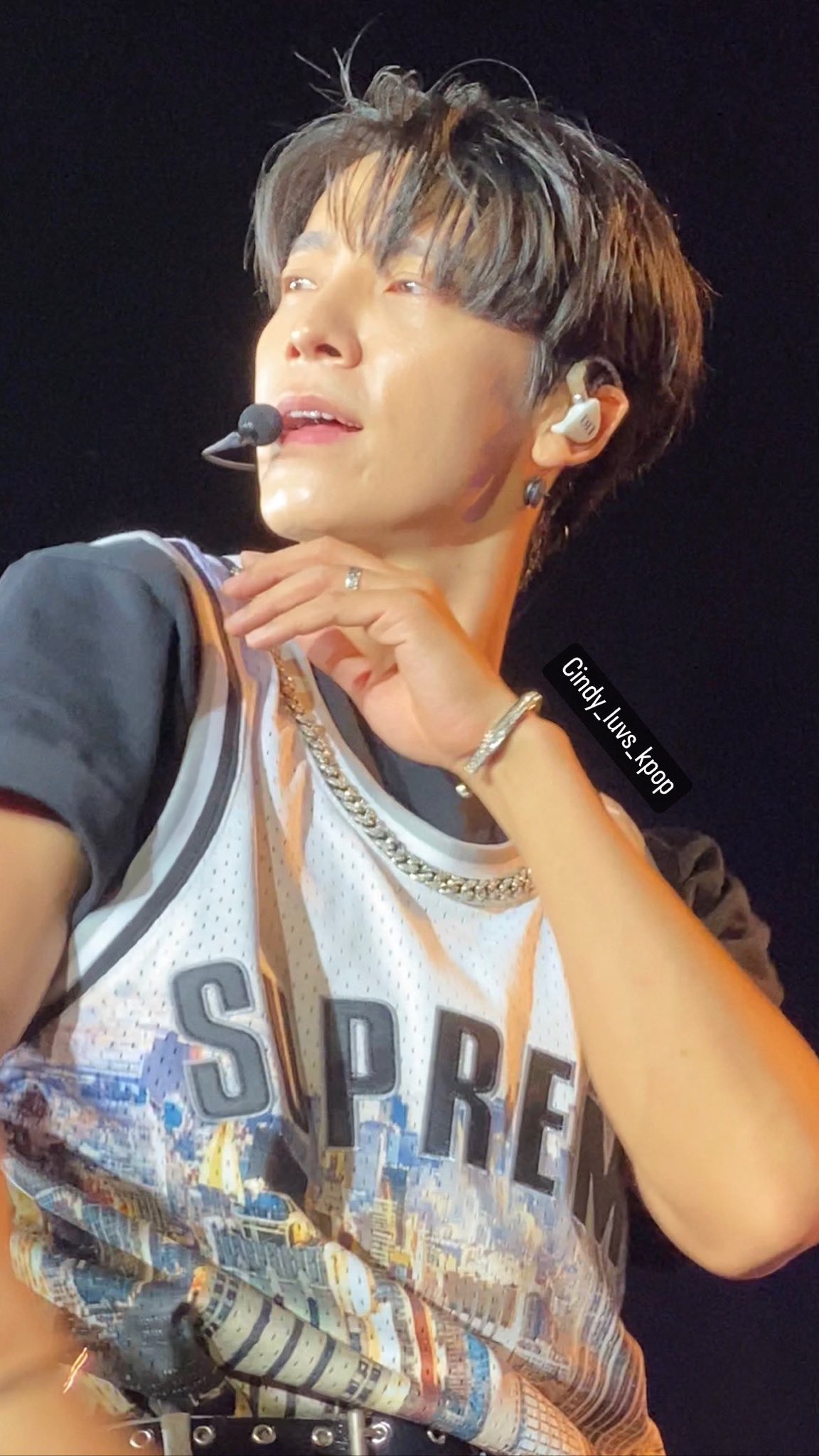 MR LEE DONGHAE HAPPY BIRTHDAY SIR 