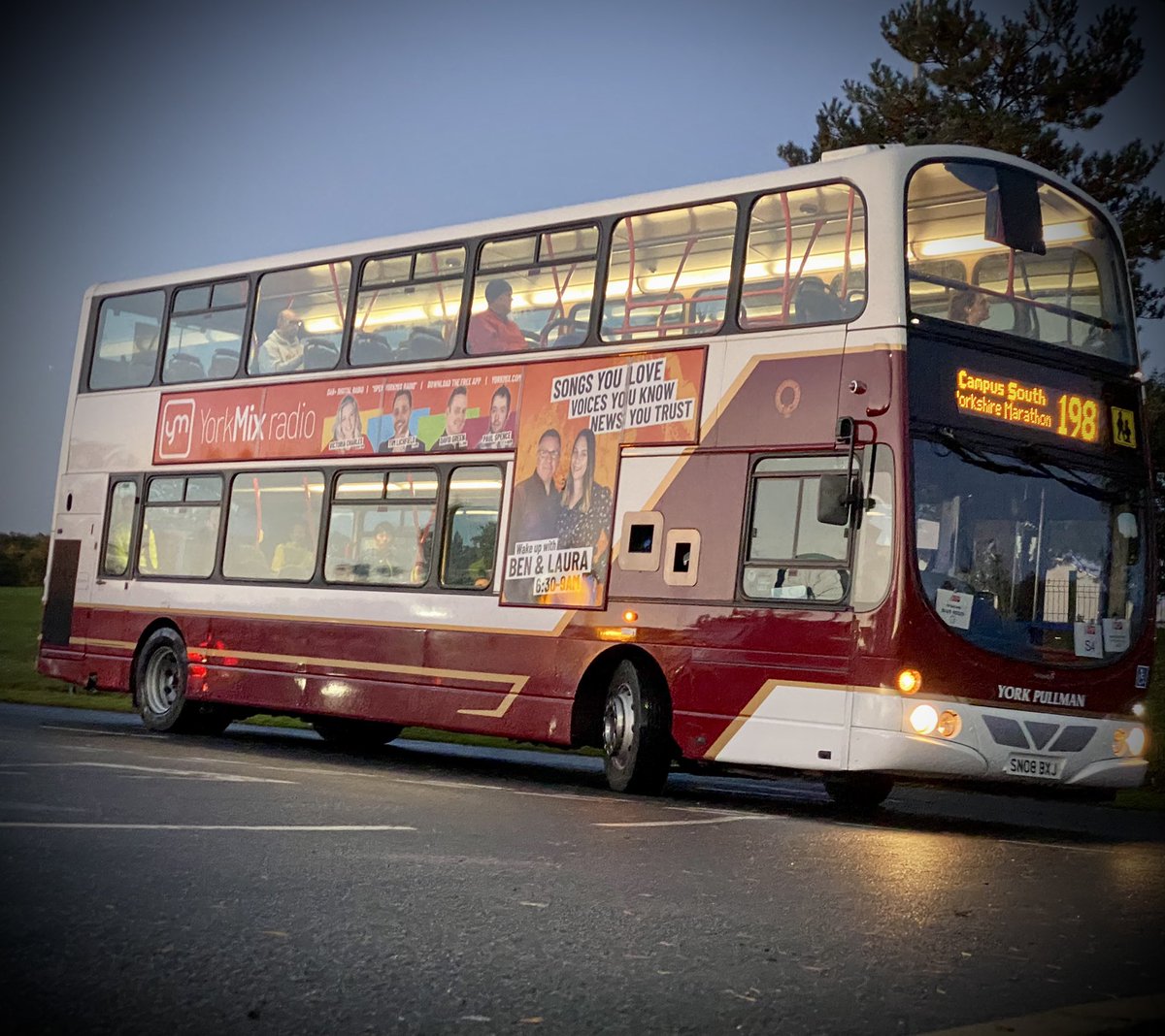 Kwalker14tjt's tweet photo. The first of many @runforall shuttle buses today by @YorkPullmanBus #yorkshiremarathon #enjoyyourday https://t.co/VKWHYqrdOM