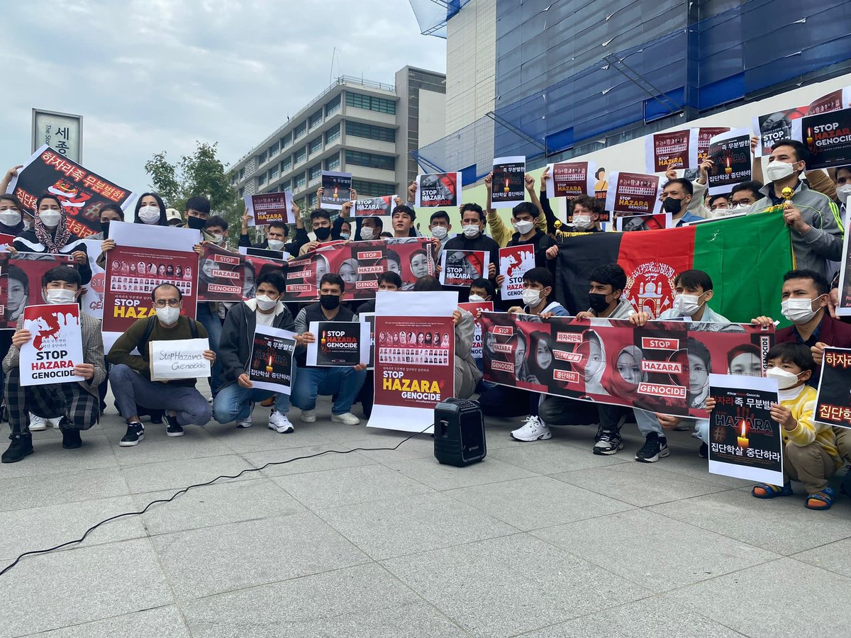 ZohalAzra's tweet photo. The beautiful city of Soul, South Korea 🇰🇷 held a vigil in the memory of the Kaaj attack. 

#StopHazaraGenocide https://t.co/7yYWR42WH9
