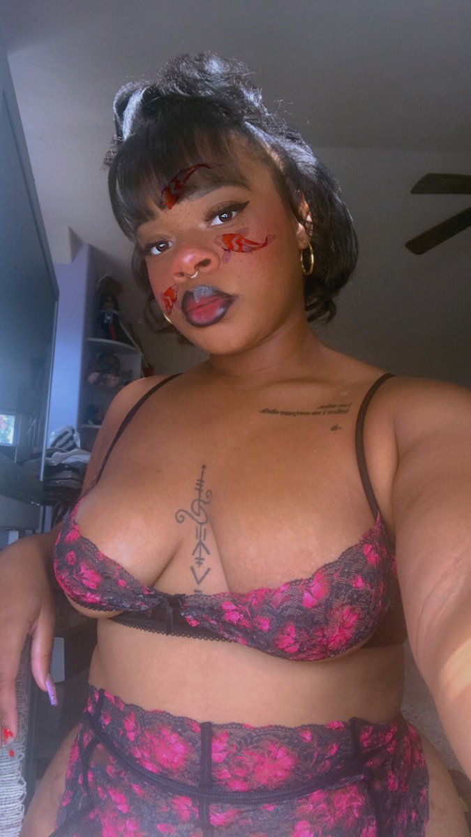 darealmspeach's tweet photo. send me money i’m sexy🥵 https://t.co/PP6DJl22ig