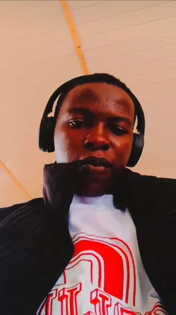 101Skillful's tweet photo. Can we b friend drop your WhatsApp number let me send u a dm 🥰😎😎🔥 https://t.co/O8ipv9u7Og