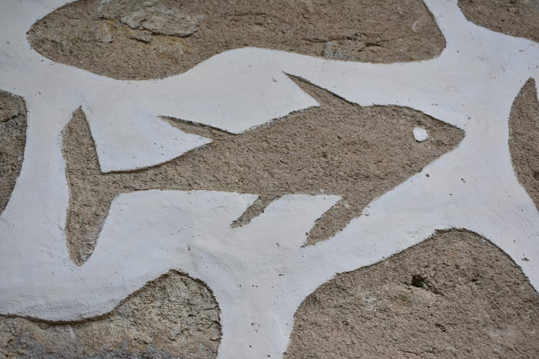 El #EsgrafiadoGallego es un arte esquemático, simbólico, naturista e historiado. Un gran #Museo al aire libre que alberga verdaderas obras de arte anónimo. 
redribeirasacra.blogspot.com