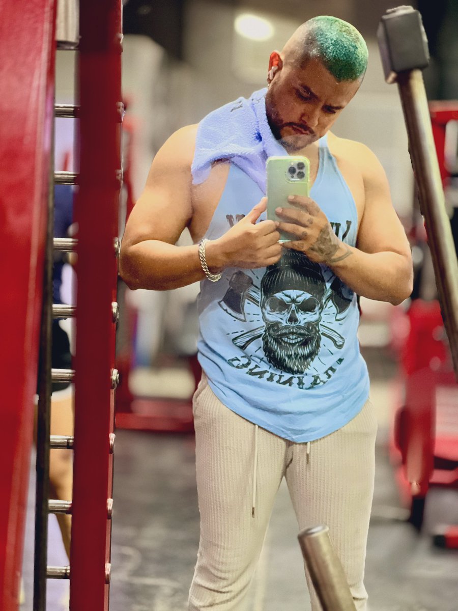 KuinDavid's tweet photo. Como va su fin? 🥵🔥 https://t.co/ekAMnzGkay