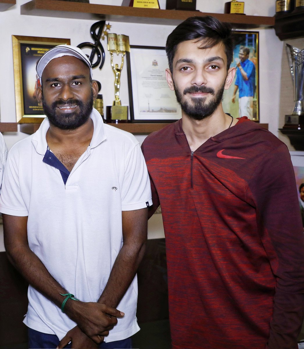 SakthipriyanCi1's tweet photo. Happy Birthday my dear sweet heart @anirudhofficial 
#Rockstar #anirudh #anirudhravichander #aniruth #aniruthmusic #aniruthfansclub #anirudhconcert #rockstar #rockstyle #music #rells #tamil #tamilnadu #chennai #sweetbro https://t.co/QOoK93DW47