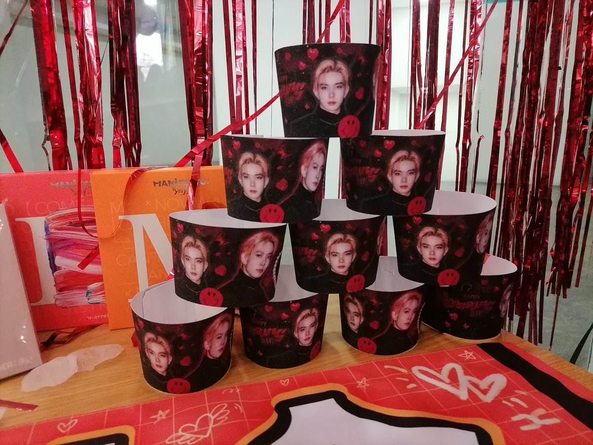 ｡ﾟﾟ･｡･ﾟﾟ｡
ﾟ。   ALWAYS BE WITH #HEESEUNG 
　ﾟ･｡･.      a birthday cupsleeve event is
                  currently happening right now.

#CenterOfOurUniverseHeeseung #사랑하는_희승아_너를위한_10월이야 <a href="/ENHYPEN_members/">ENHYPEN</a> <a href="/ENHYPEN/">ENHYPEN OFFICIAL</a>