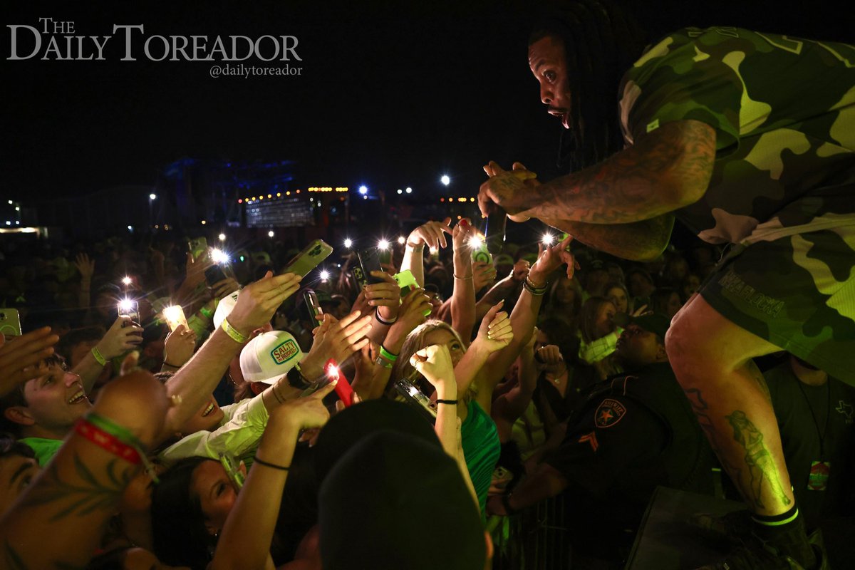 Lujanshots's tweet photo. Had such a blast covering @JAB_Fest and getting to experience @WakaFlocka ‘s performance. Check @DailyToreador for the full coverage of the event. https://t.co/2oovioSNBI