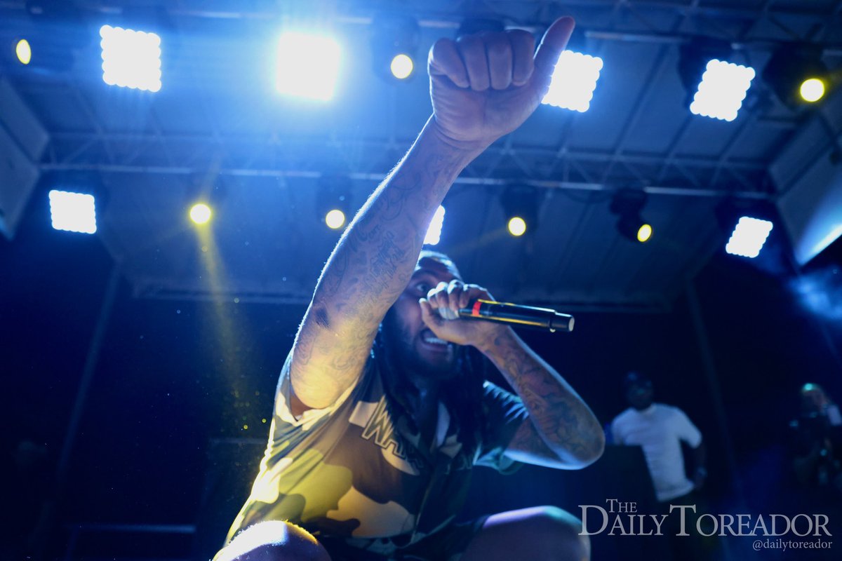 Lujanshots's tweet photo. Had such a blast covering @JAB_Fest and getting to experience @WakaFlocka ‘s performance. Check @DailyToreador for the full coverage of the event. https://t.co/2oovioSNBI