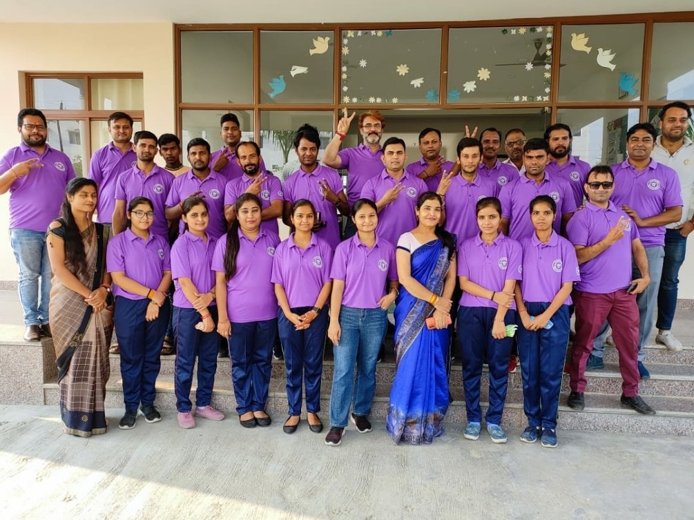 UPDATE! 🔥A group of Pioneers👬👫 empowering #indian 🇮🇳 Pi community!  

Congrats🎉 to India🇮🇳 community and all Pioneers.
#PiNetwork #P2E #crypto #Airdrop #PiPayments #PiCivilWar #Lunc
Like💖 RT🔄 and follow me🤗
For joining:-
minepi.com/Rajni99
Invitation code:-Rajni99