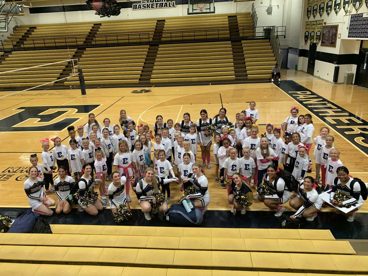 JoellaNall's tweet photo. EHS cheerleaders sure enjoyed having these youth cheer the game with them! #GoBigE https://t.co/U9ENusqEkJ