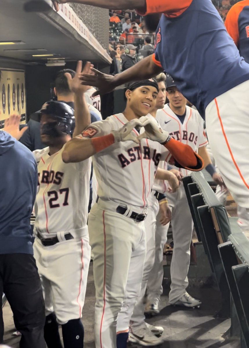 tomiokra's tweet photo. @astros LETS FUCKING GOOOOO https://t.co/N2gR6aytpB