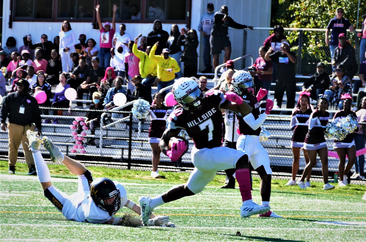 NANNPHOTO51's tweet photo. NJ HS Football Hillside vs Delaware Valley photos & digital at https://t.co/ex6QCxRJmd #HSSportsNJ #NewJerseyHSFB #BCCFootball #HillsideHS #Comets_FB #HillsideAthletics #DelawareValleyHS https://t.co/jASSATN7Xz