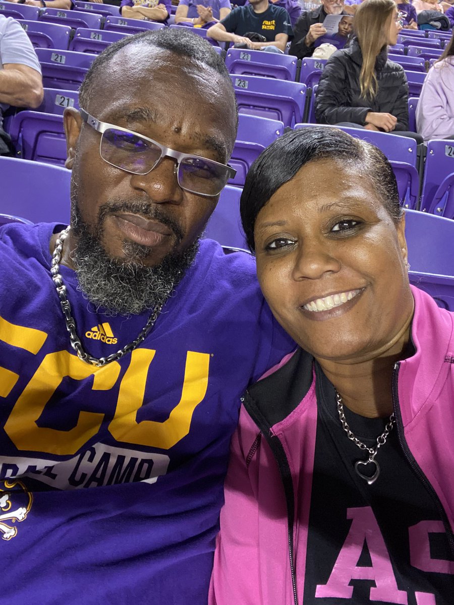 trice2016's tweet photo. 2022 ECU Homecoming with my fav  former ECU QB of all times. My hubby❤️🏈 https://t.co/DwziTmM9te