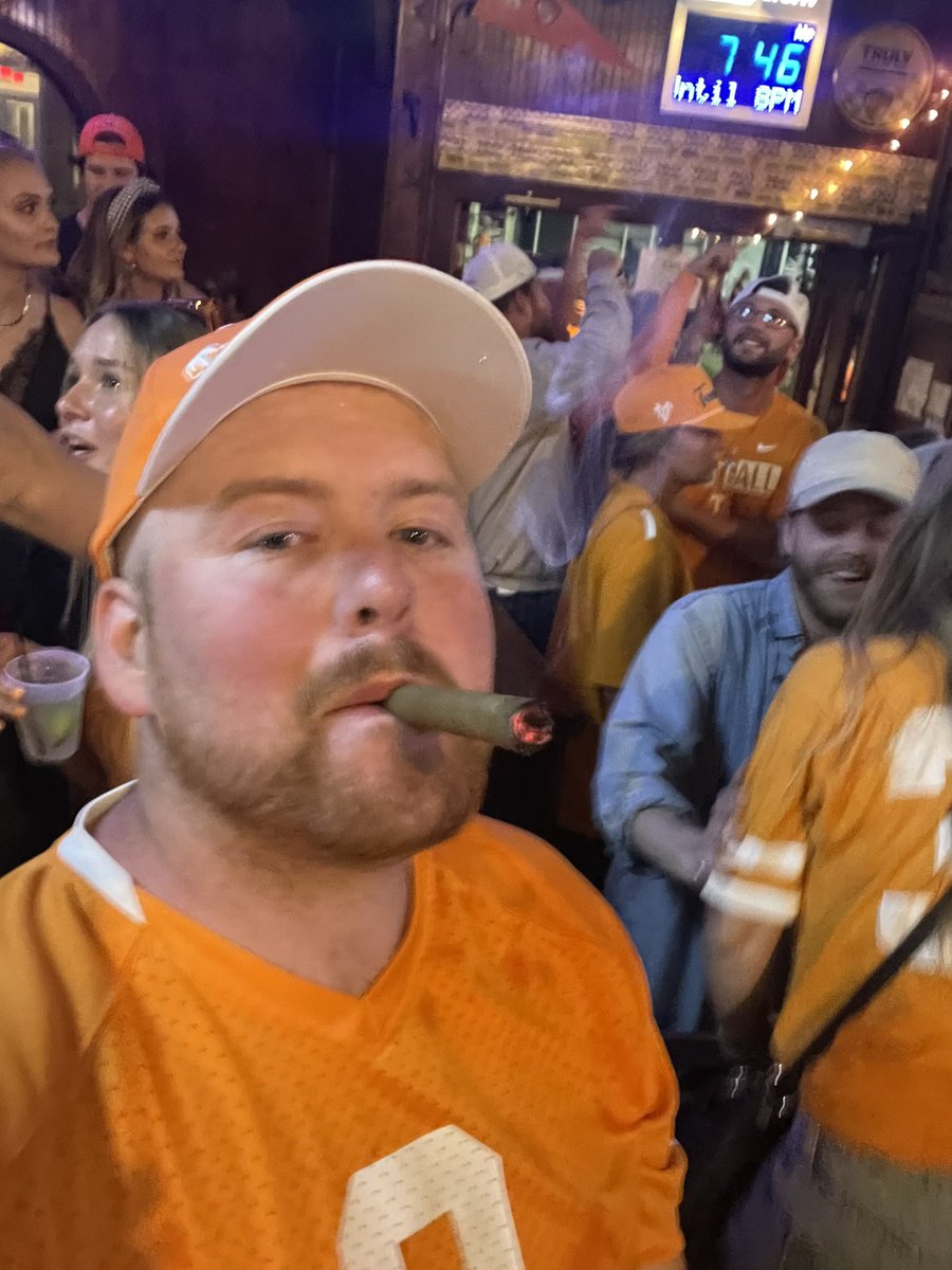 TennesseeFoxx's tweet photo. Fuck the whole state of Alabama! https://t.co/UfAxkyJx4K