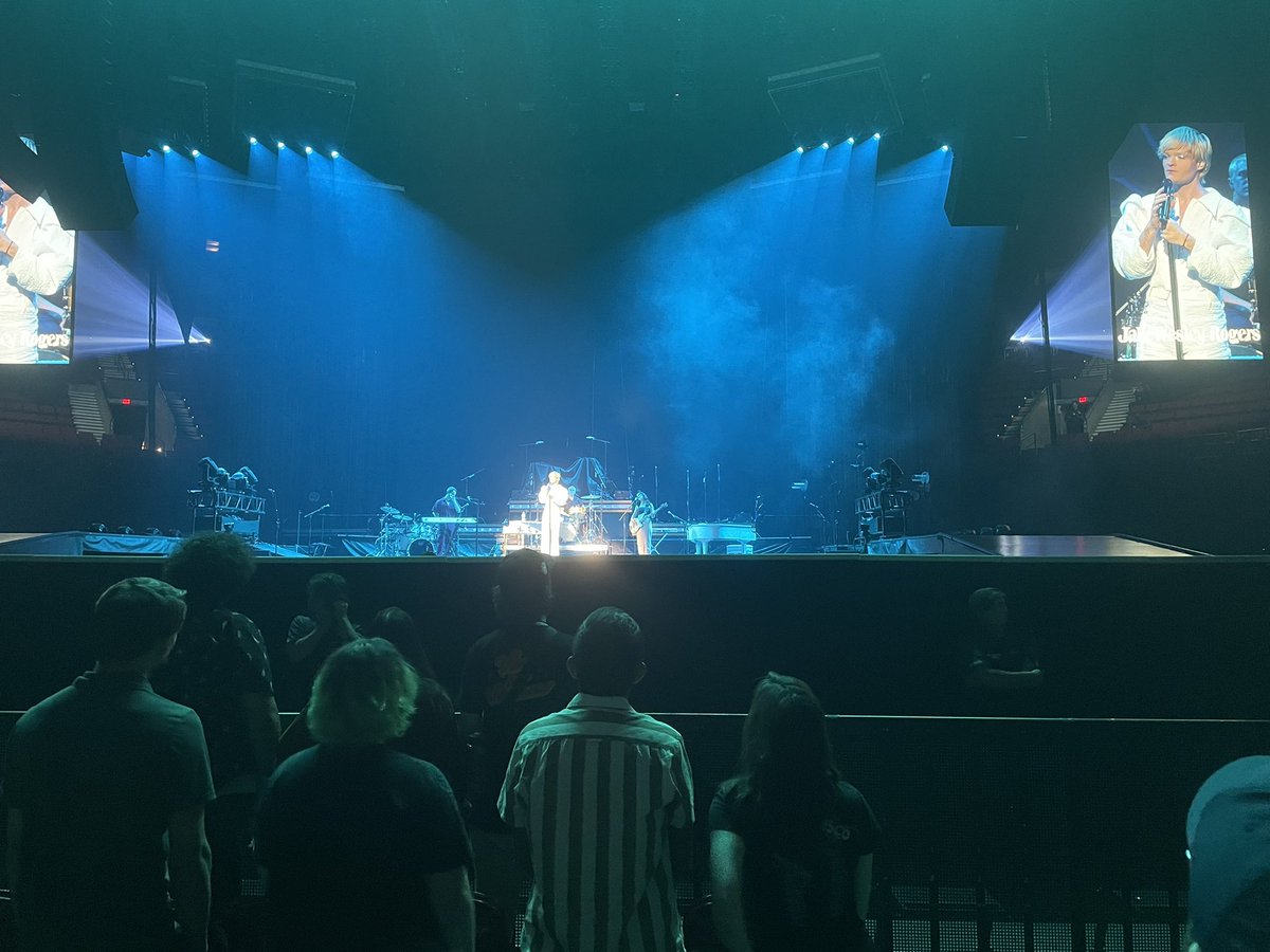 ndhardisty's tweet image. A dream come true @FilbertHazell @PanicAtTheDisco 🖤