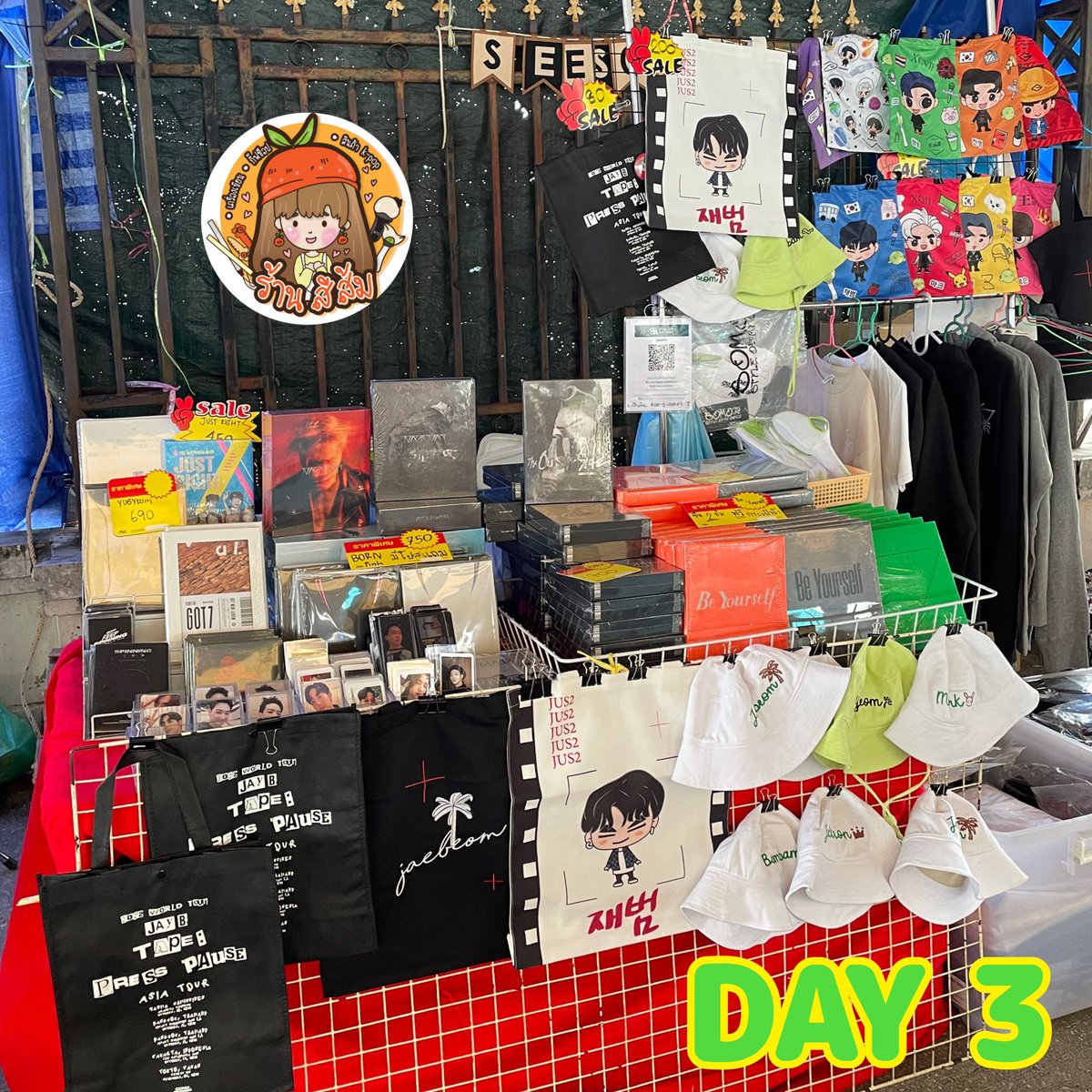 Seesom_Kpop's tweet photo. 💚 #2022JAYBWorldTourinBKK_DAY3💚 ตั้งบูธเสร็จแล้วค่า วันสุดท้ายกับเพื่อนรัก วันนี้มาเพื่อเธอคนเดียว อัลบั้ม กู๊ดลดราคาพิเศษส่งท้ายทุกรายการเลย

🌬อากาศเริ่มเย็นแล้ว มาช็อปเสื้อฮู้ด เสื้อแขนยาวคอลมะพร้าว #DefxRepresent ไปใส่สวยๆไว้อวดเจบีกัน! 🌴

#2022JAYBWorldTourinBKK #JAYB https://t.co/1VQPVZkiQy