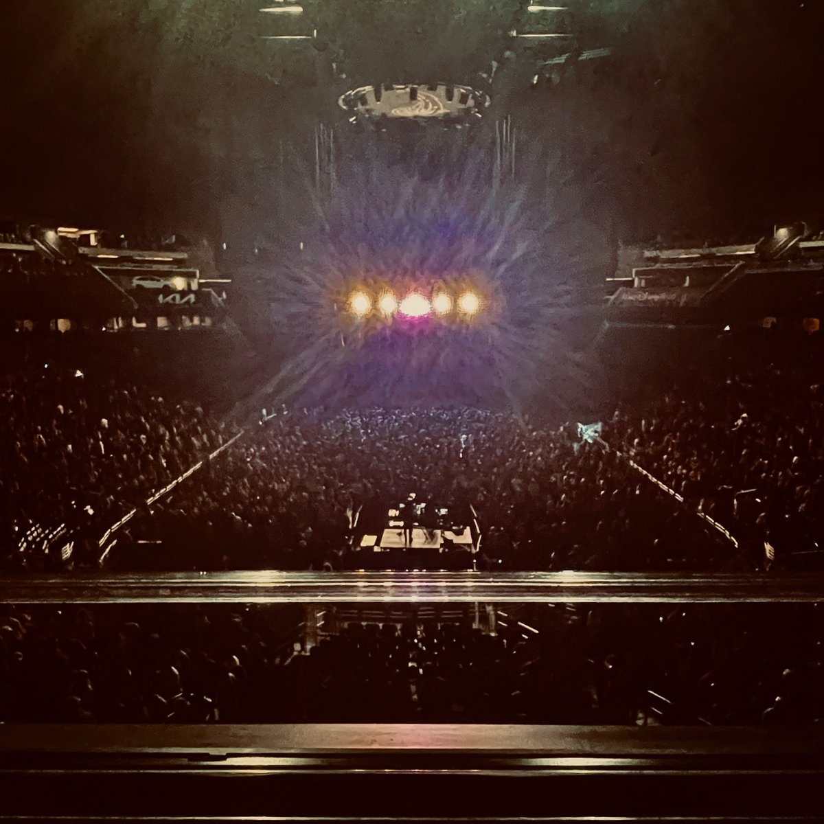 honeyfa28's tweet photo. #BackToAbnormalTour
@Trevornoah
Thanks for coming to Orlando! Itโs been a long year of waiting but absolutely worth it ๐คฉ https://t.co/SUvpodcMmk