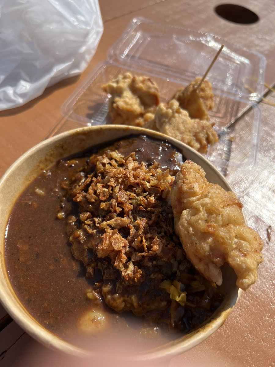 schwarz1974's tweet photo. コラボ🍛🐓
#bottacurry
#橙宴 https://t.co/BKJzaWnjYV
