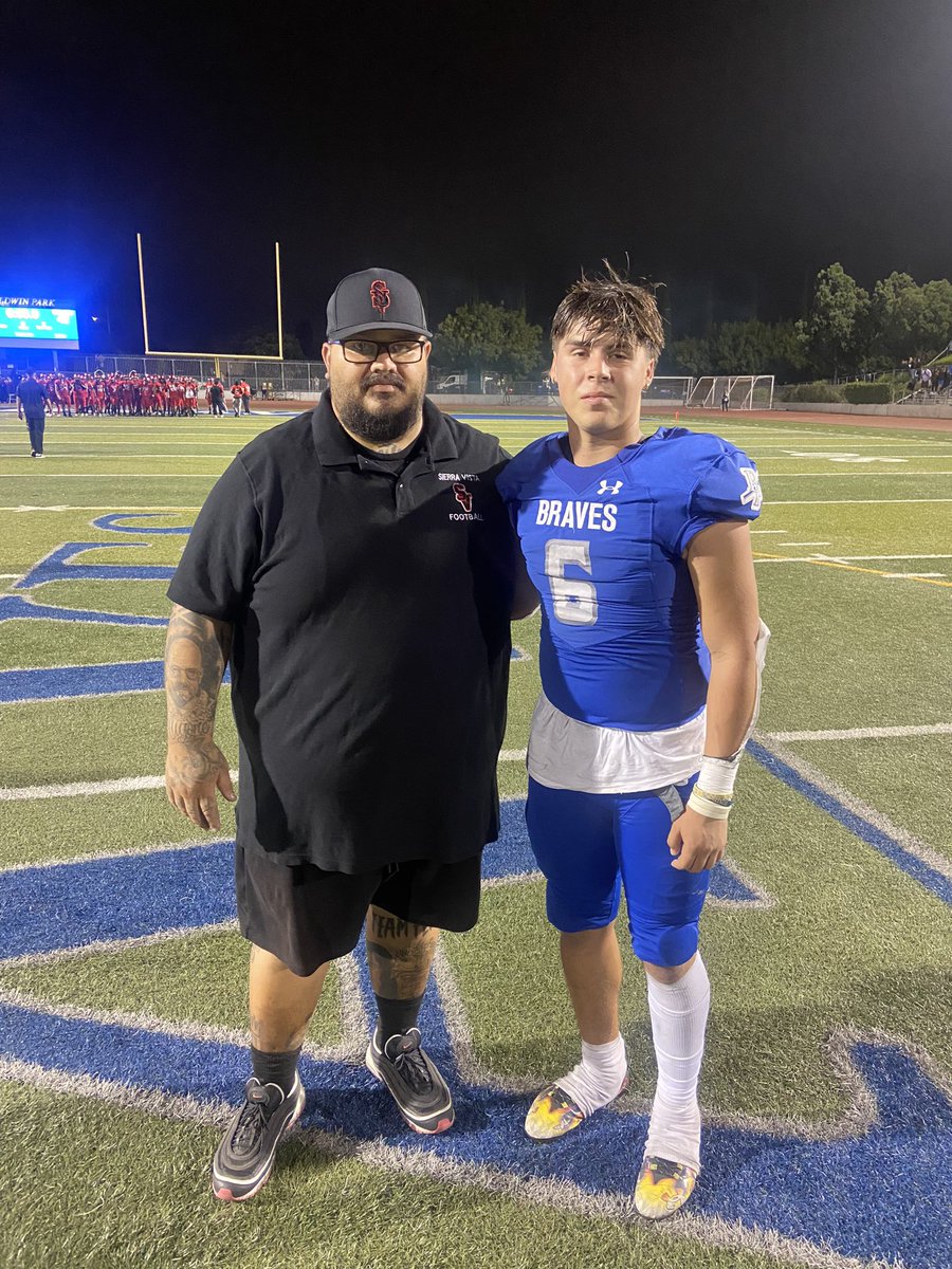 RealBigGeorge_5's tweet photo. Hate losing! Who doesn’t? But my dude @izaiah6k did his thing on both sides of the ball can’t be that mad. Been watching this kid for four years and been able to coach him up. #CultureChanger #GameChanger #Baller #SVvsBP #BellGame #Champions #ElMonteMade https://t.co/qfX40Ra5Xg
