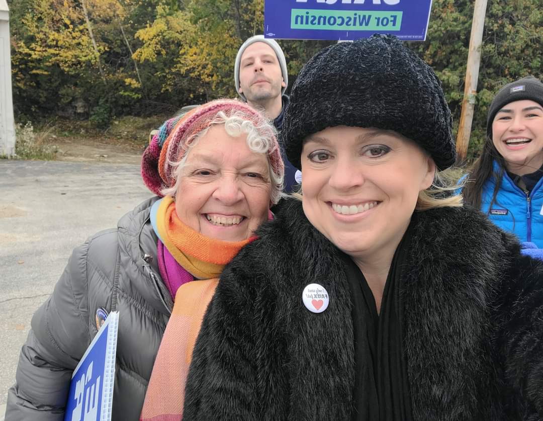 It was a beautiful day at Fall Fest in Sister Bay! I got the chance to march with my friends from Indivisible Door and the Democratic Party of Wisconsin in this morning's parade. We were there to get out the vote for Tony Evers, Mandela Barnes, Roberta Thelen, and yours truly!