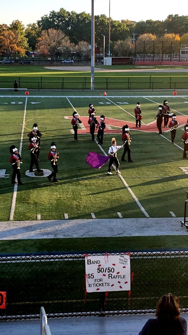 greenleestweets's tweet image. First competition of the season (finally) and band takes home a SILVER medal! #agentSPonauge #nesba #roadtogold #goband 

(Special thanks to my dear friend Mrs. Rello for collecting our awards so we could get back for the Homecoming dance)
