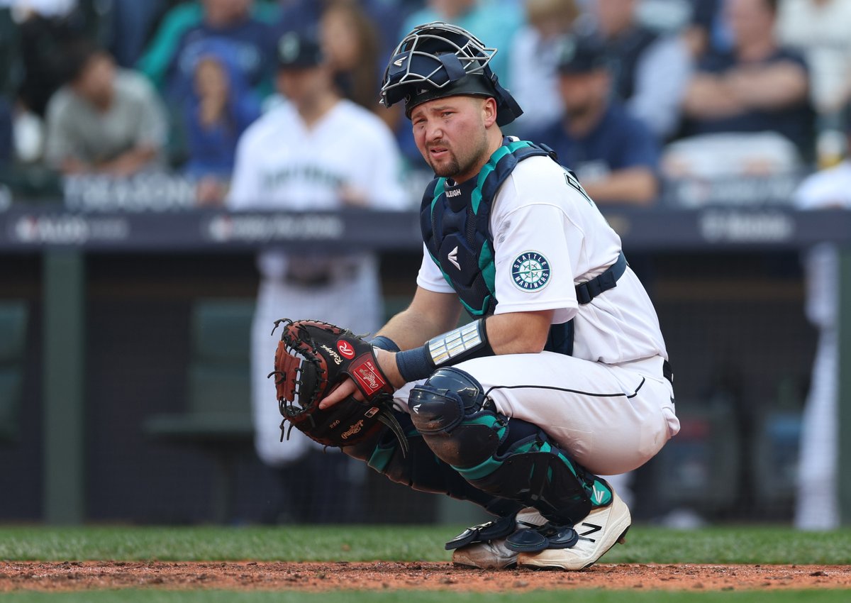 BRWalkoff's tweet photo. First postseason appearance since 2001 and they made it an unforgettable one.

Shoutout to the @Mariners 💙💚 https://t.co/cJruFt7BAU